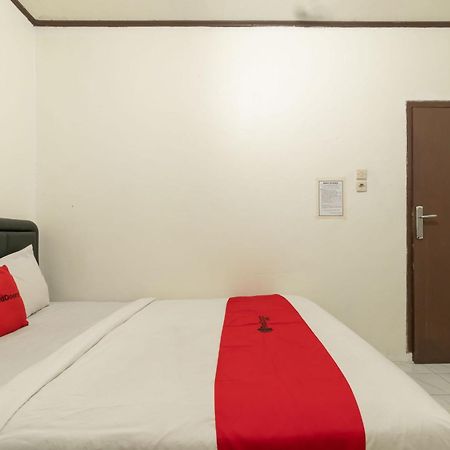 Reddoorz Near Pondok Indah Water Park ジャカルタ エクステリア 写真